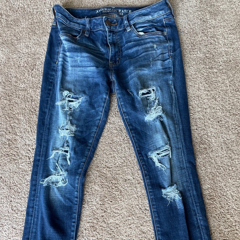 American Eagle ripped jeggings size 8